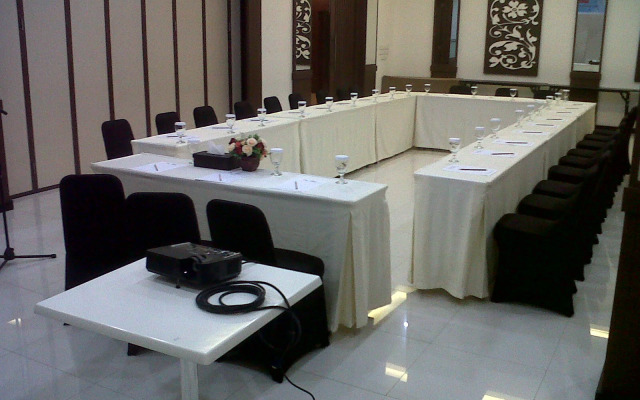 Ayla City Hotel