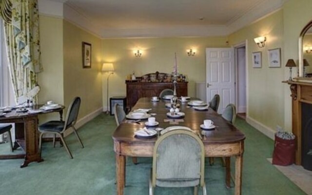 Church House - Guest House