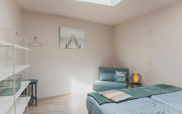 Het Oplaadpunt: bed, bike, hike, 8-12 p.