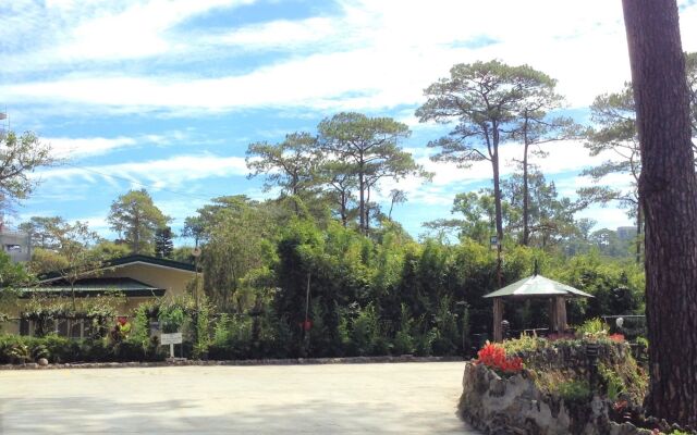Log Cabin Hotel-Baguio