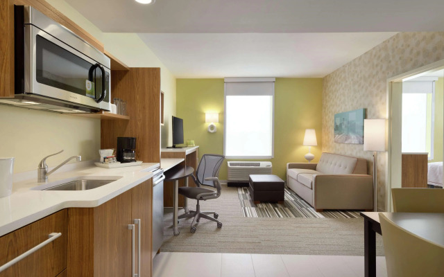 Home2 Suites by Hilton Roseville Minneapolis