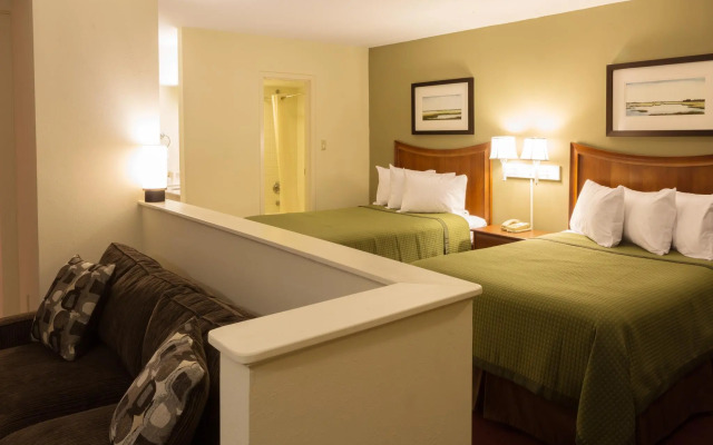 Marina Inn & Suites Chalmette - New Orleans
