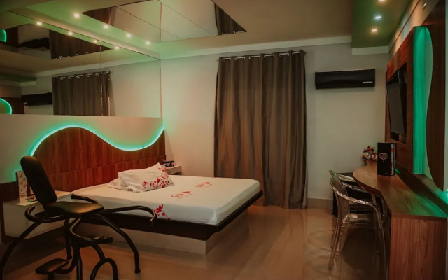 Motel Luxury