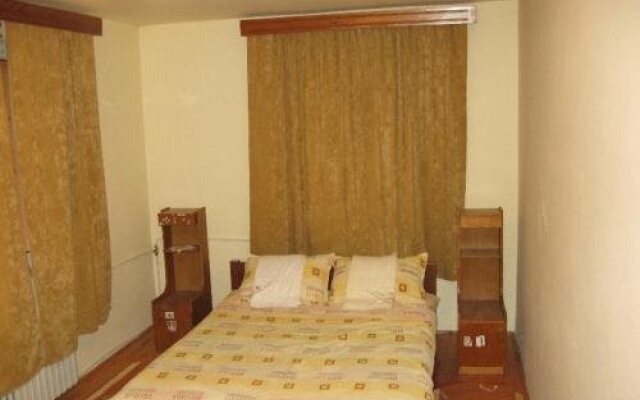 Lary Hostel