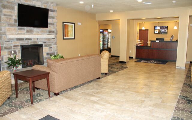 Cobblestone Hotel & Suites – Devils Lake