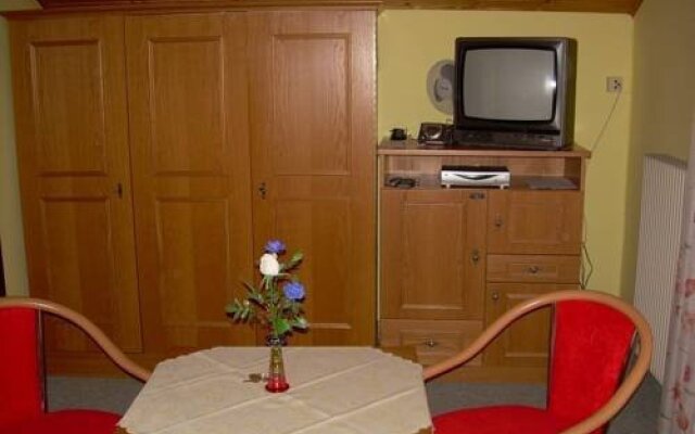 Gästehaus Kristall - Familie Gangl