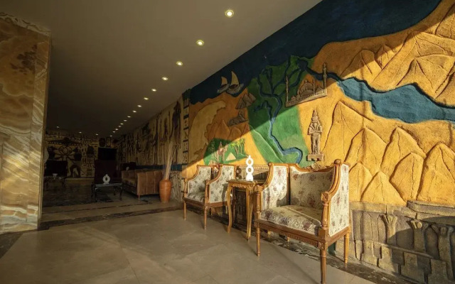 King Pyramids View Hotel
