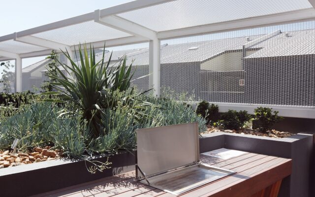 Ilixir Apartments by Ready Set Host