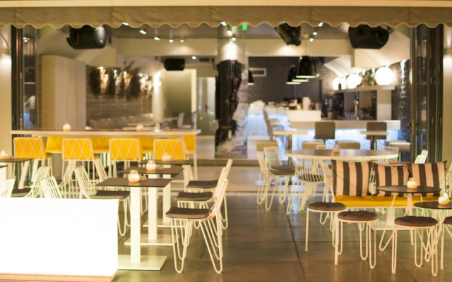 Bourtzi Hotel