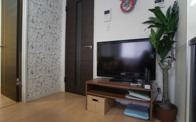 Sunny and Comfortable  Apartment 73