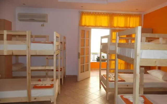 Agrume Hostel