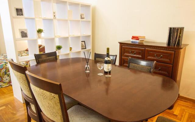 Spacious 2 Room Apart In A Historic Laisves Avenue