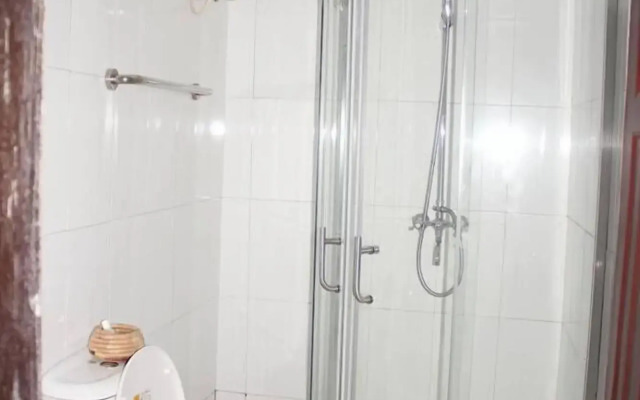 Bestway Luxury Suites