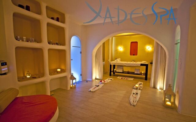 Yades Suites - Apartments & Spa