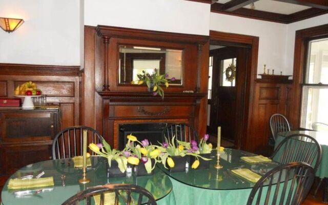 Orient Inn
