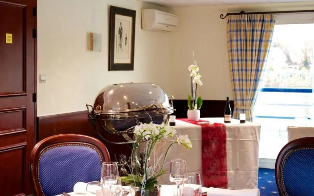 Bateau Hôtel Le Chardonnay