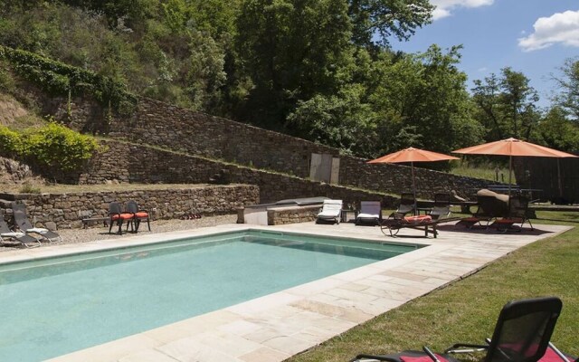 Mulino Cintoia Chianti Toscana Pool, Sauna and Jacuzzi Experience