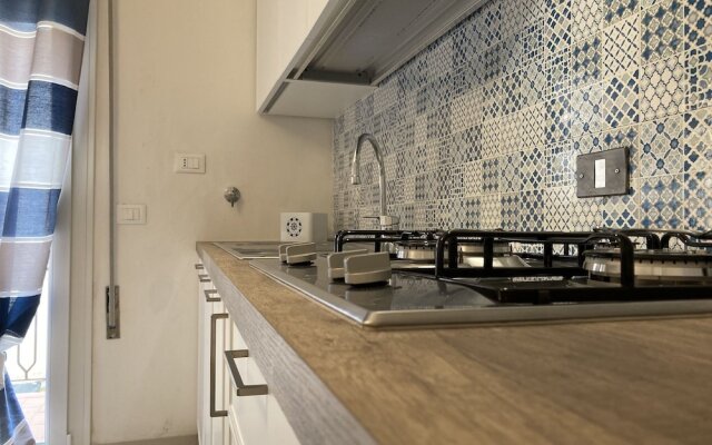 New and Bright Apartment Close to the Beach