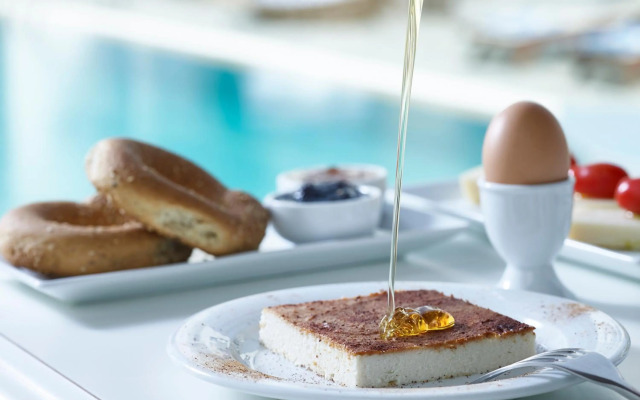 Folegandros Apartments