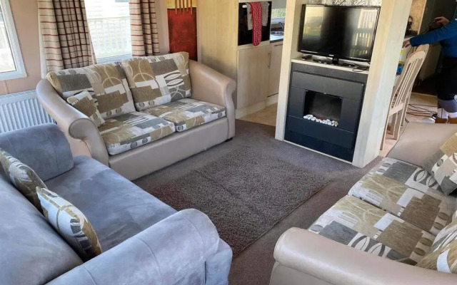 8 Berth Caravan at Manor Park Hunstanton Free Wifi