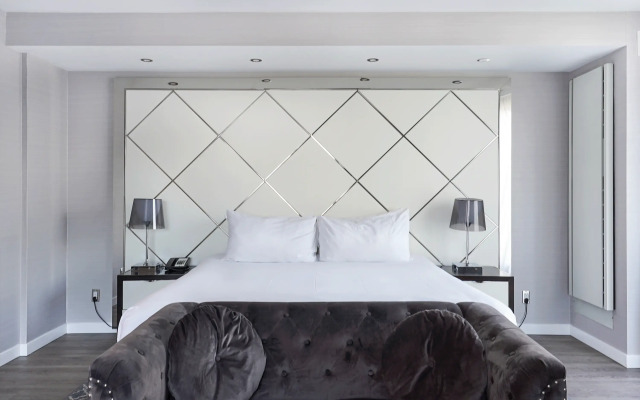 Executive Plaza Hotel Metro Vancouver
