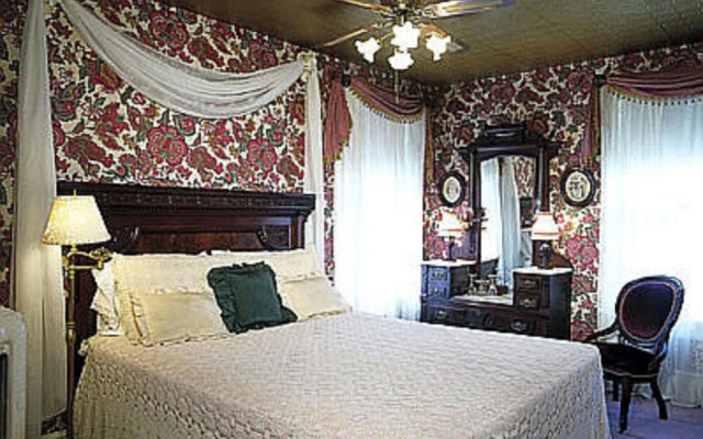 Captain Mey's Inn