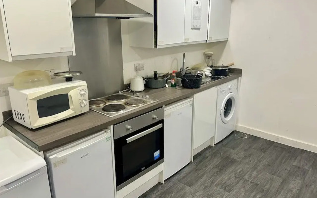 Room in Studio - One Studio Bradford City Center