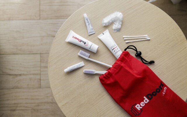 Rumah Indah Eksekutif Home Stay by RedDoorz