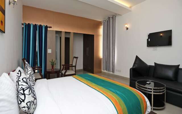 OYO 11872 Heaven Inn