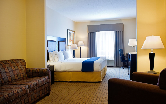 Holiday Inn Express & Suites Regina-South by IHG