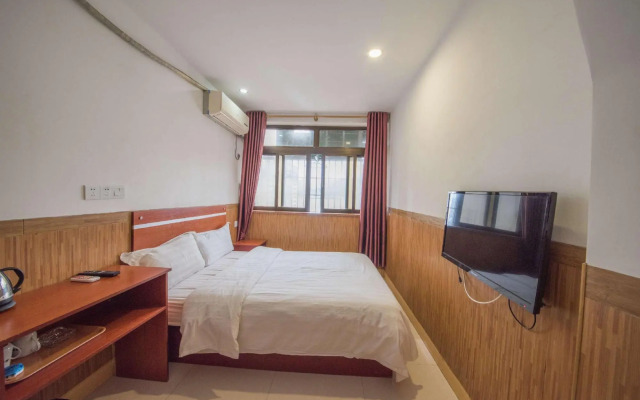 Xiamen Luxun Express Hotel Railway Station