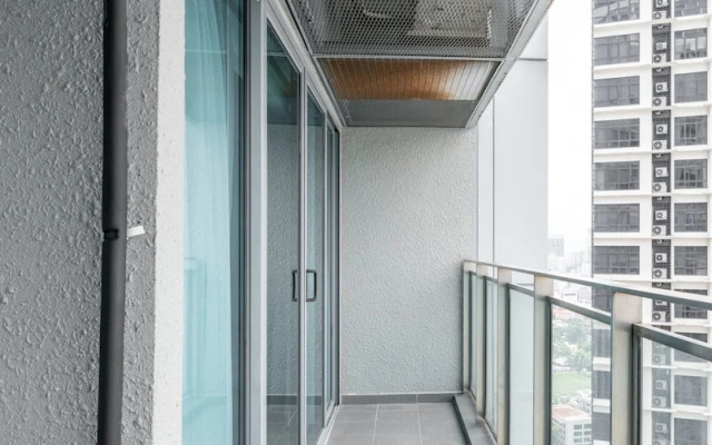 Summer Suites Residences By Plush
