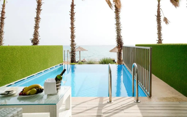 Flora Garden Beach Hotel