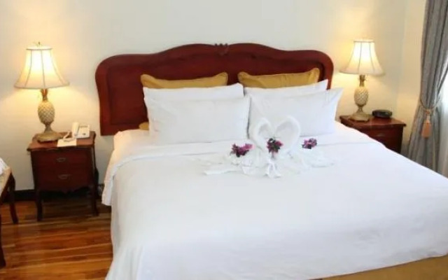 Casa Conde Apartotel & Suites