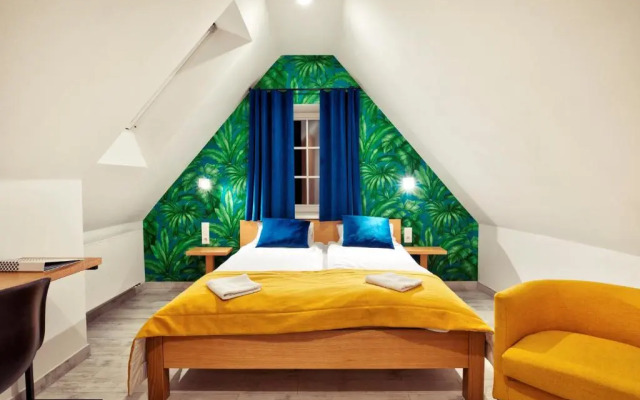 Estate Center Rooms Wozna