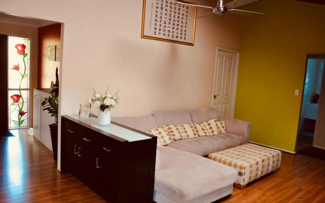 TL Warmest Homestay