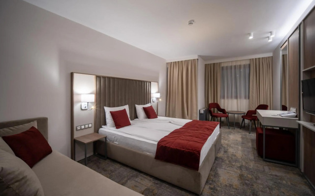 Saint George Hotel & Medical Spa