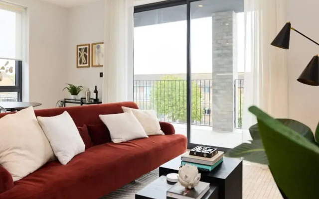 The Brondesbury Scenery - Bright 1bdr Flat With Balcony Parking