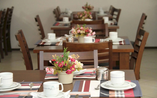 Sandri City Hotel