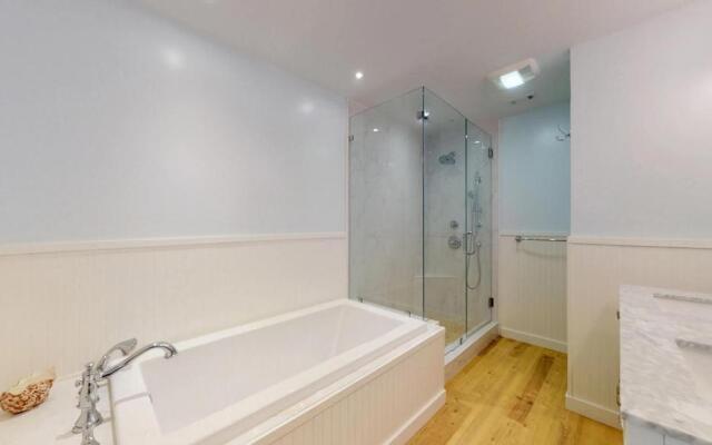 299 Turnberry Village