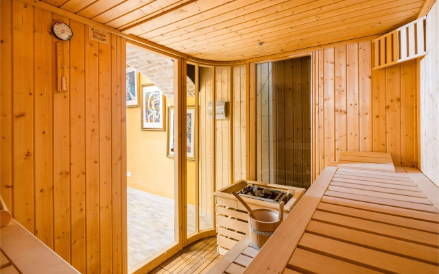 Best Western Plus Celebrity Suites