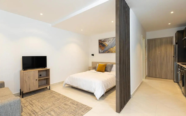 Luxurious loft space Available