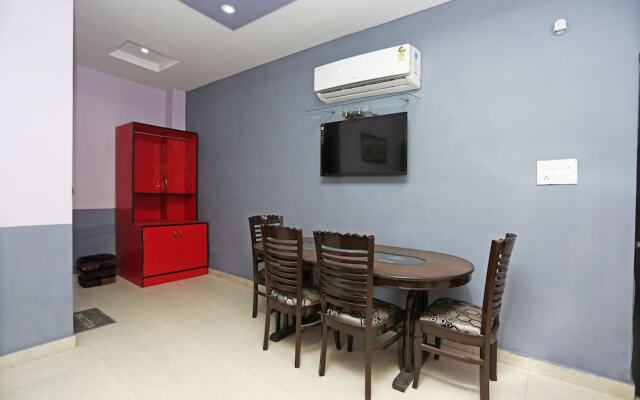 OYO 10827 Hotel Dev Bhoomi