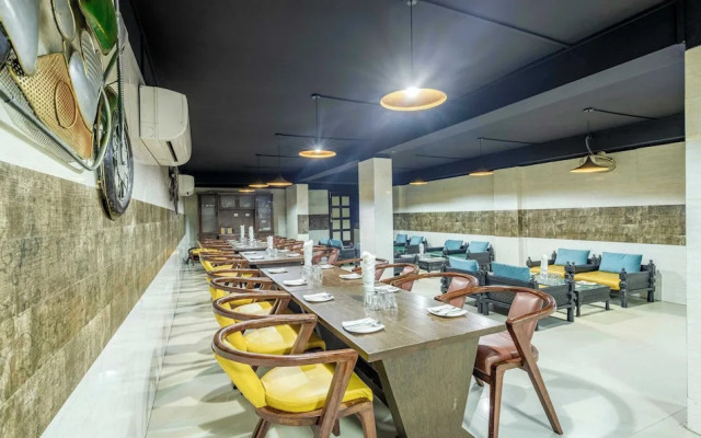 Hotel The Grand By OYO Rooms