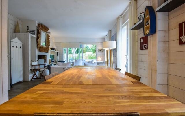 Luxury Villa in Lege-cap-ferret With Swimming Pool