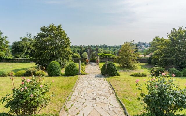 Villa Cardinal Ciceri - Glicine Apartment