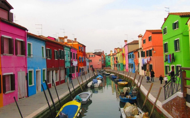 Stunning 15-bed Villa in Dolo, Close to Venice, IT