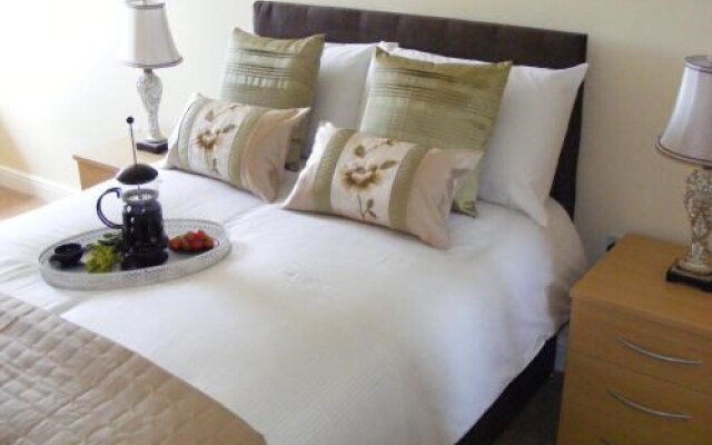 Luxe Serviced Apartments