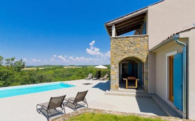 Villa Daymon
