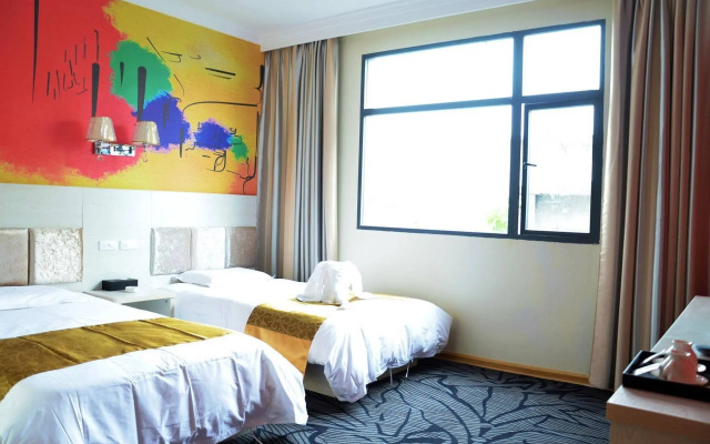 Guilin Style Art Theme Hotel